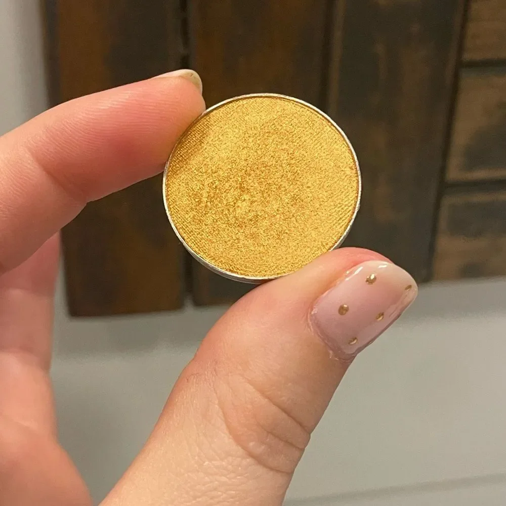 Makeup Geek Eyeshadow Casino Yellow Gold Shimmer Discontinued Used